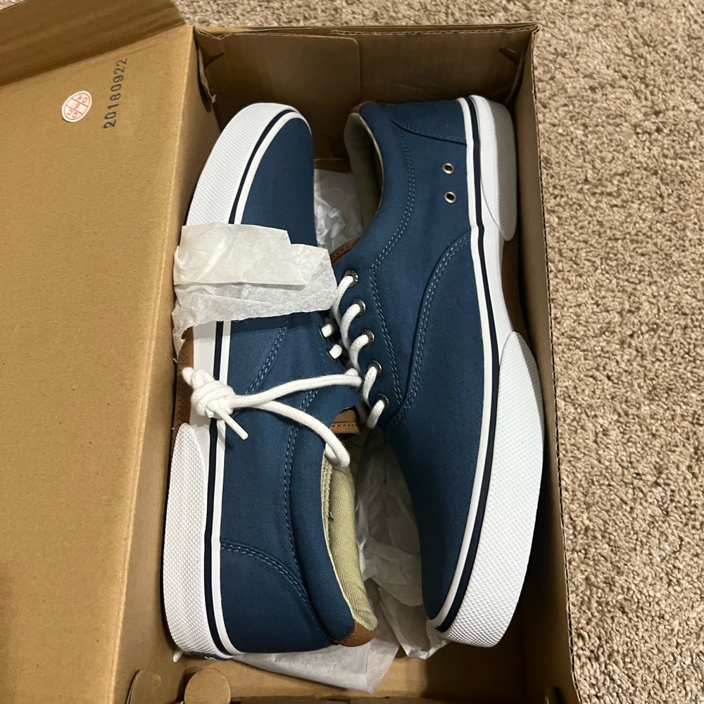 Men’s Sperry Blue Canvas Sneakers Brand New Size 11.5